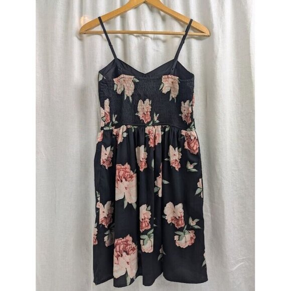 Maurices women's medium black dress with pink peonies built in bra, pockets J6 - Picture 5 of 8